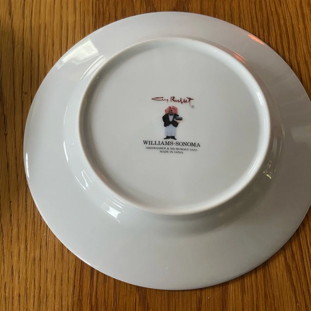 4 Williams Sonoma White Les Garçons Salad Plates